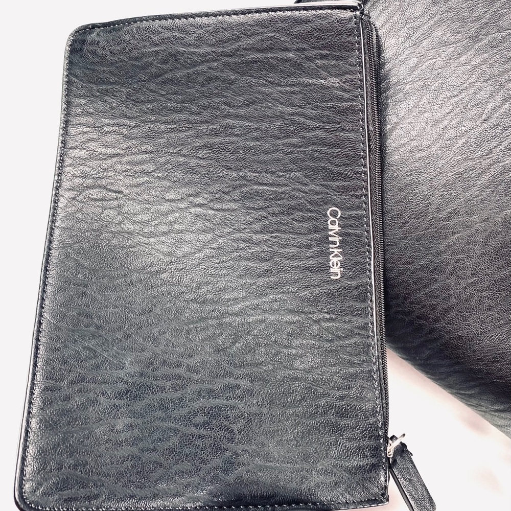 Calvin Klein Tote - Picture 10 of 10